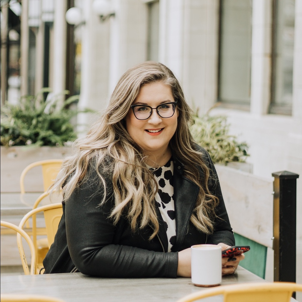 Meet your Posher, Ashley